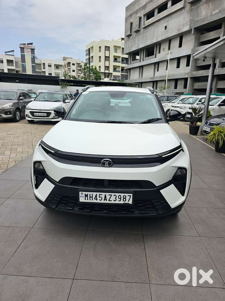 Tata Nexon Pure 1.2 Revotron Petrol 6 Mt, 2025, Cng & Hybrids