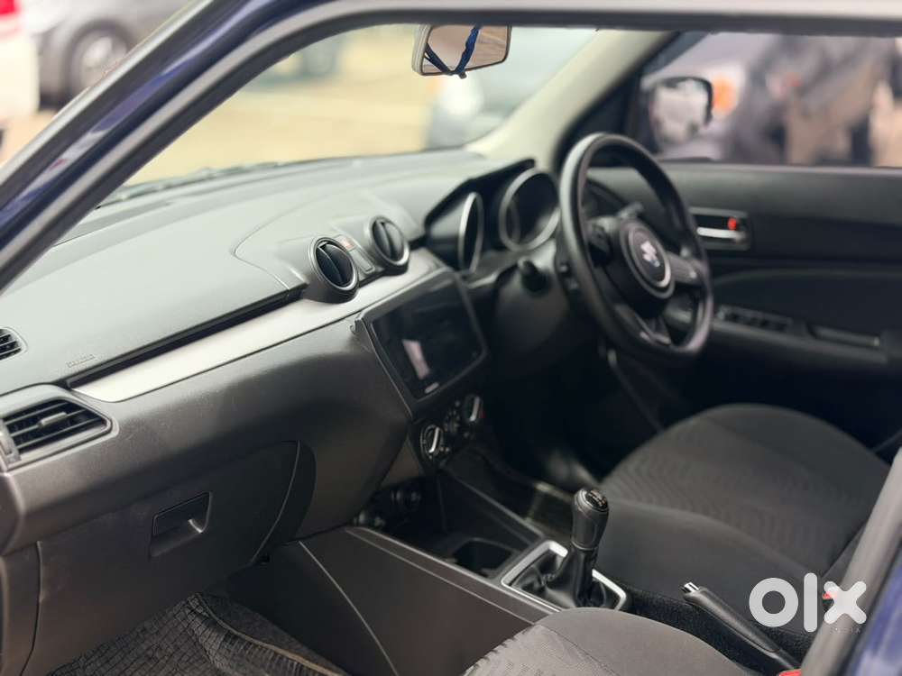 Maruti Suzuki Swift 1.2 Vxi (o), 2022, Petrol