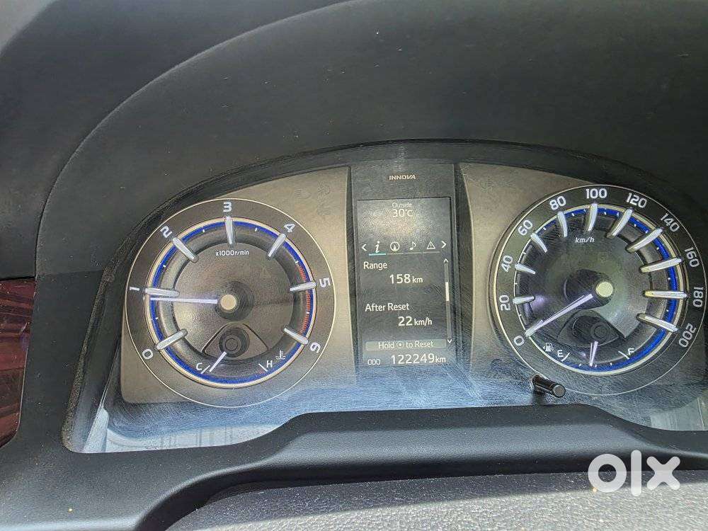 Toyota Innova Crysta 2.5z, 2016, Diesel