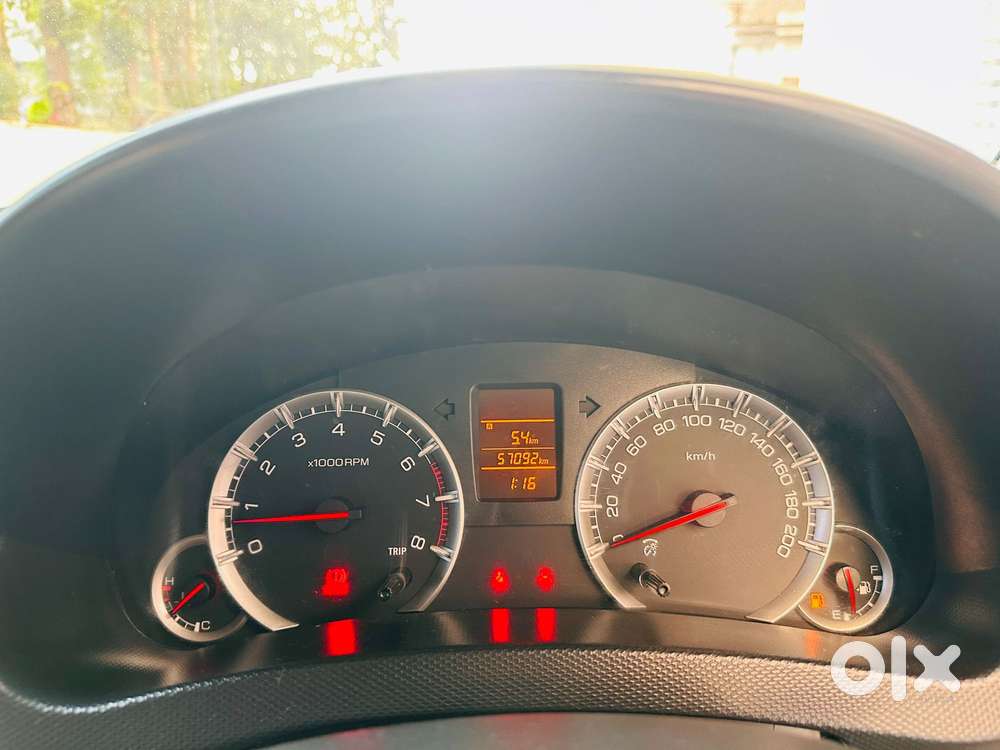 Maruti Suzuki Swift Vxi Abs Bsiv, 2016, Petrol