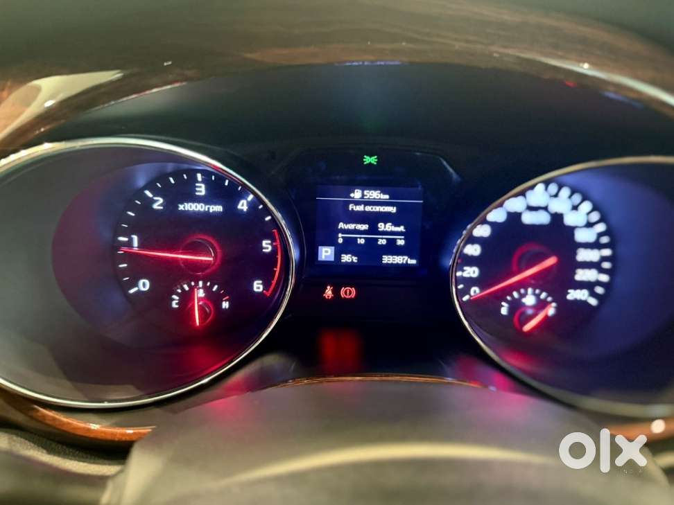 Kia Carnival Prestige, 2021, Diesel