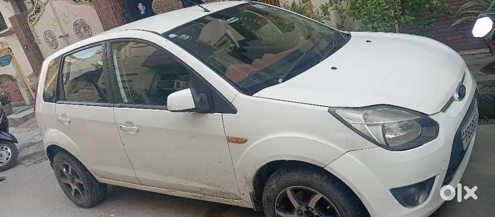 Ford Figo Petrol Exi 2010