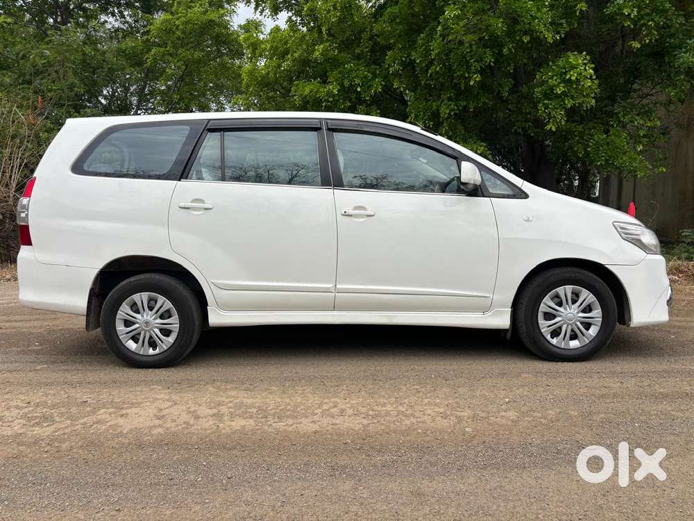Toyota Innova [2013-2016] 2.5 G4 8 Str, 2016, Diesel