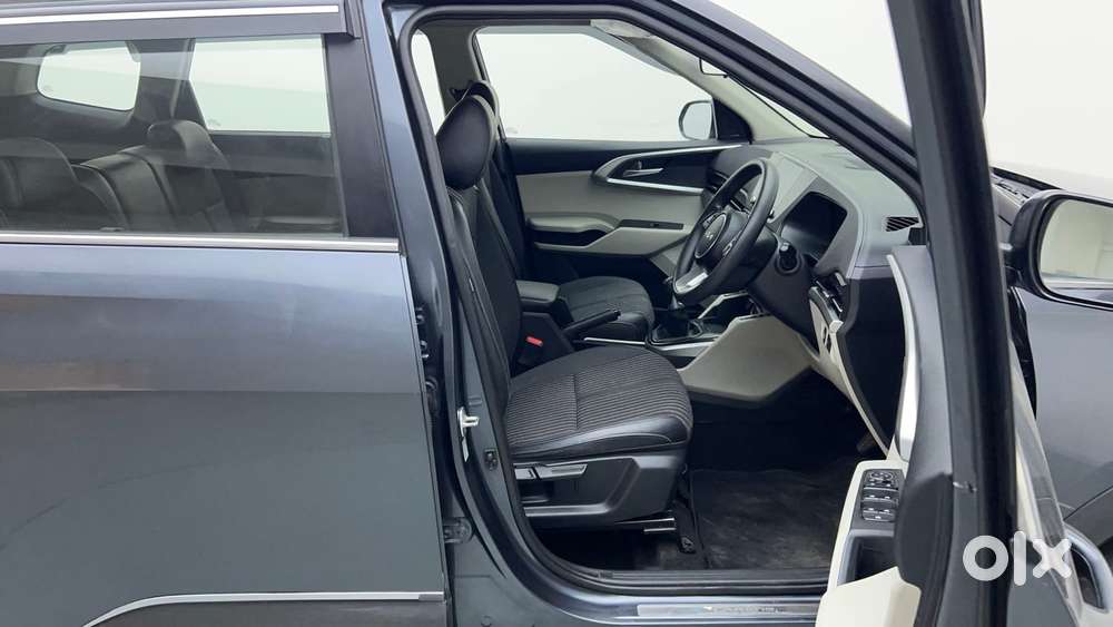 Kia Carens 1.4 Prestige Plus Turbo 7 Str, 2022, Petrol
