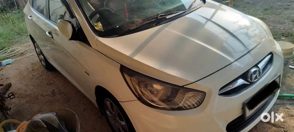 Nice Car Good Performance In Long Drive Good Malige 22 To 24