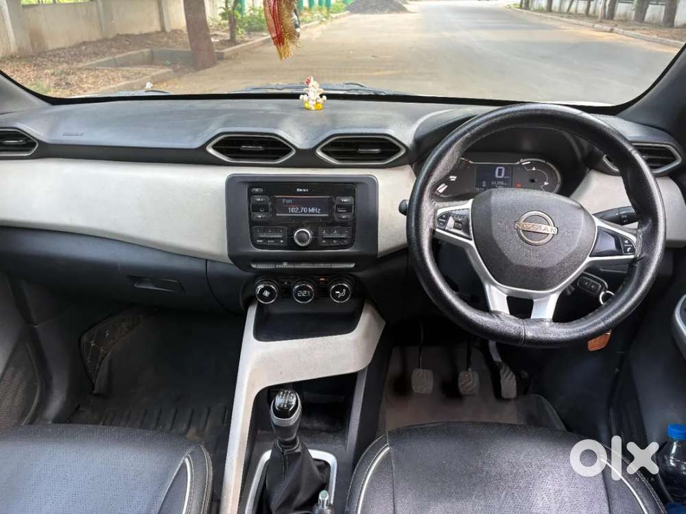 Nissan Magnite 1.0 Xv, 2022, Petrol