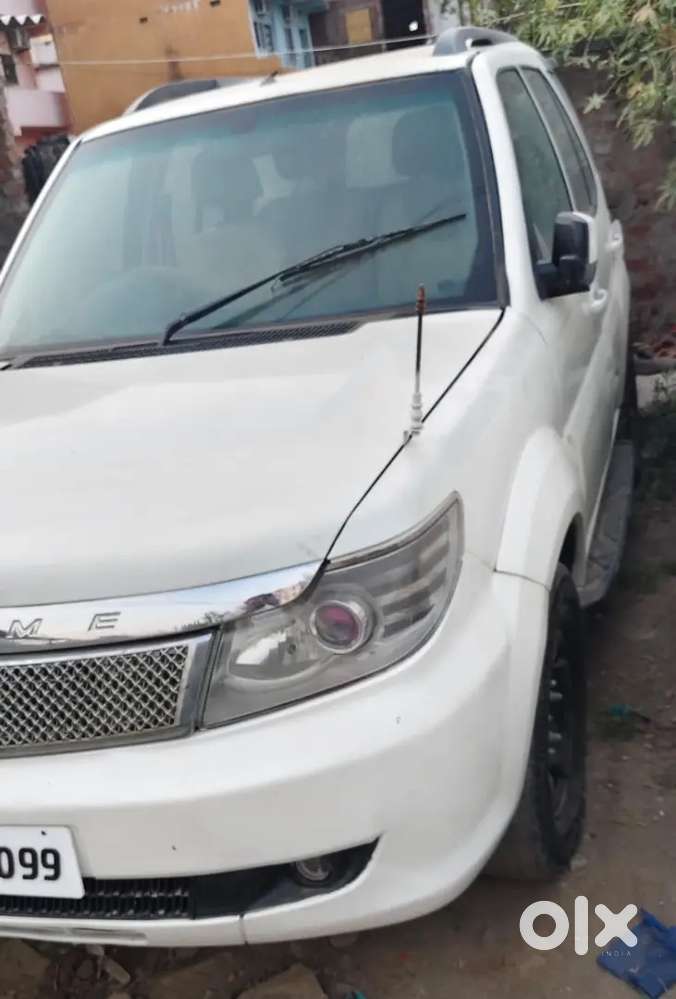 Tata Safari Storme 2015 Well Mentioned