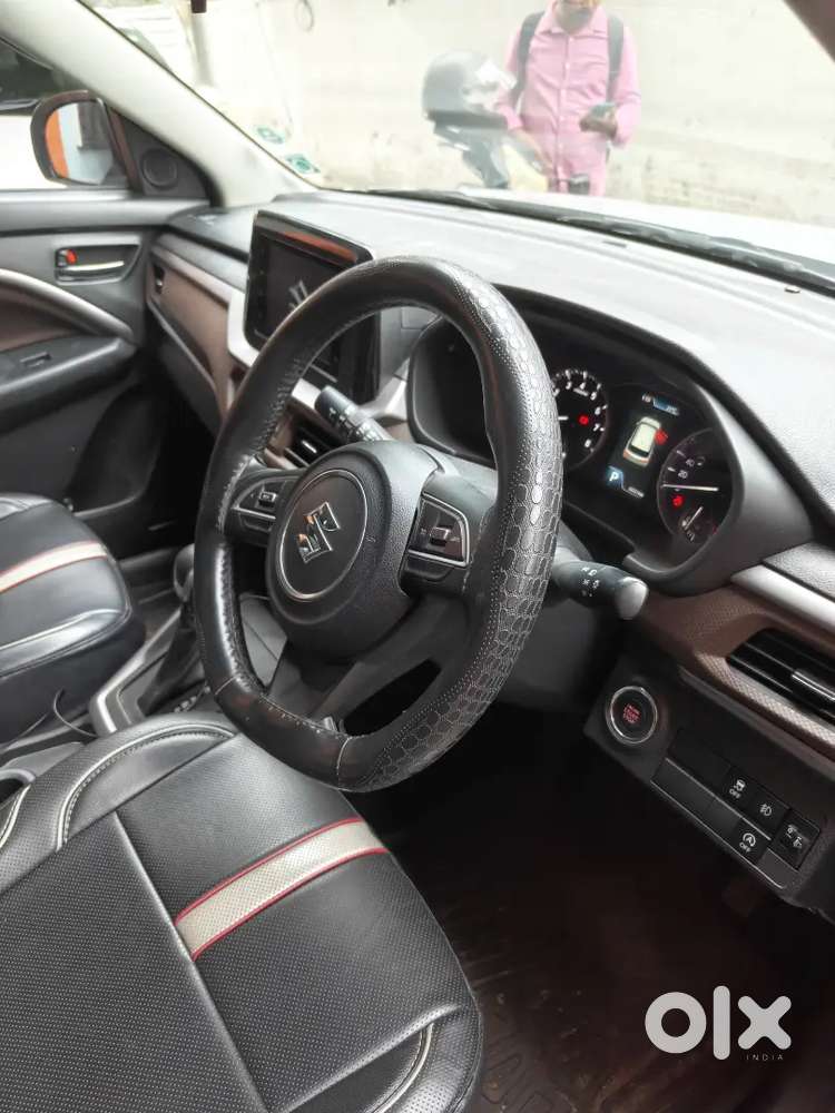 Maruti Brezza 1.5 Zxi Hybrid 2024