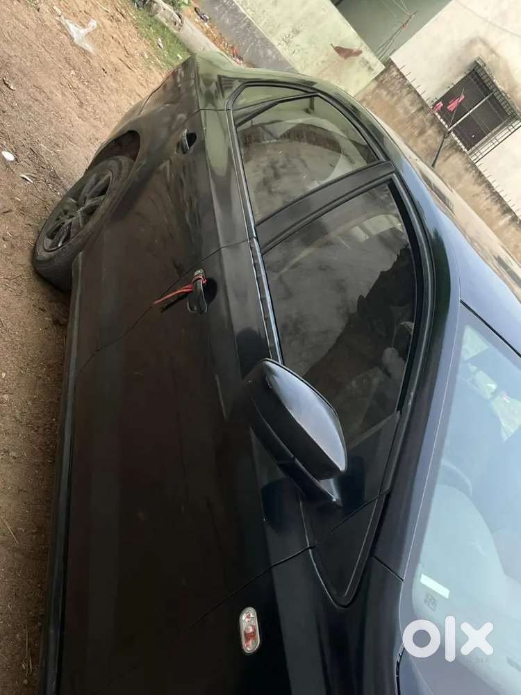 Volkswagen Vento 2011 Petrol 61335 Km Driven