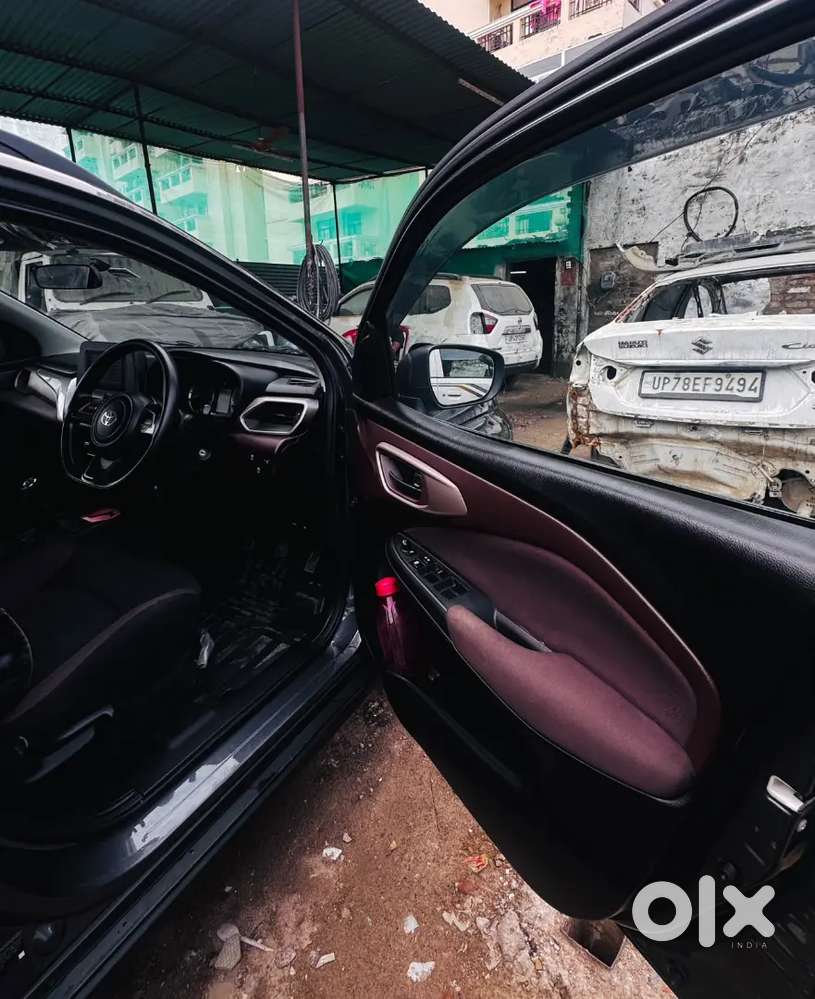Toyota Urban Cruiser 2025 Petrol Mid
