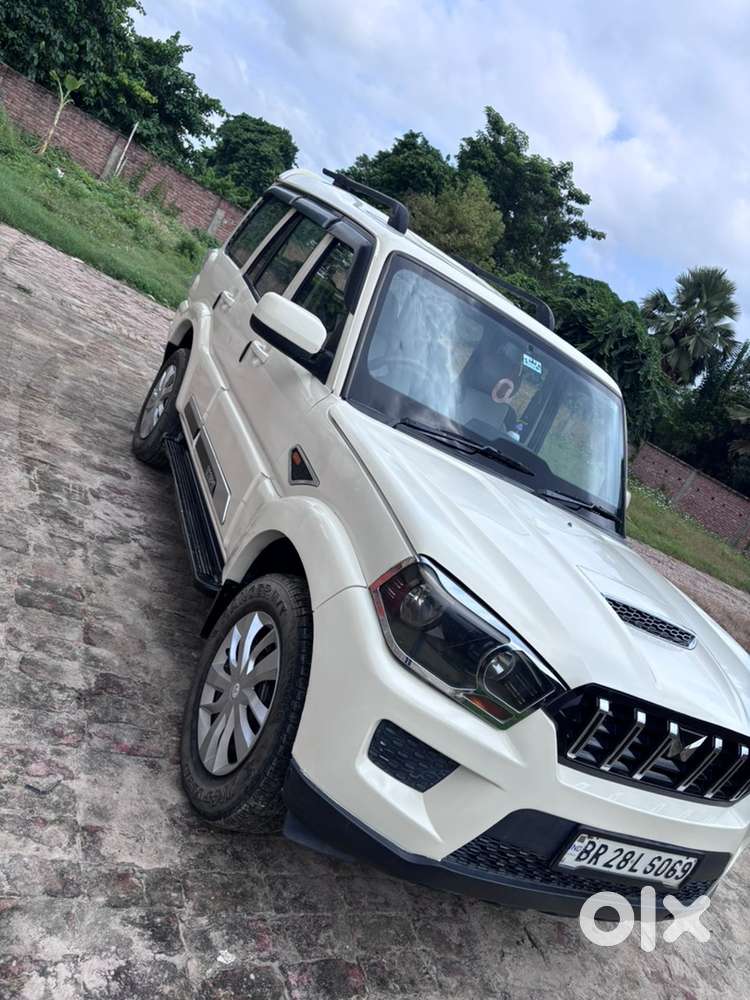 Mahindra Manual 2016 Year