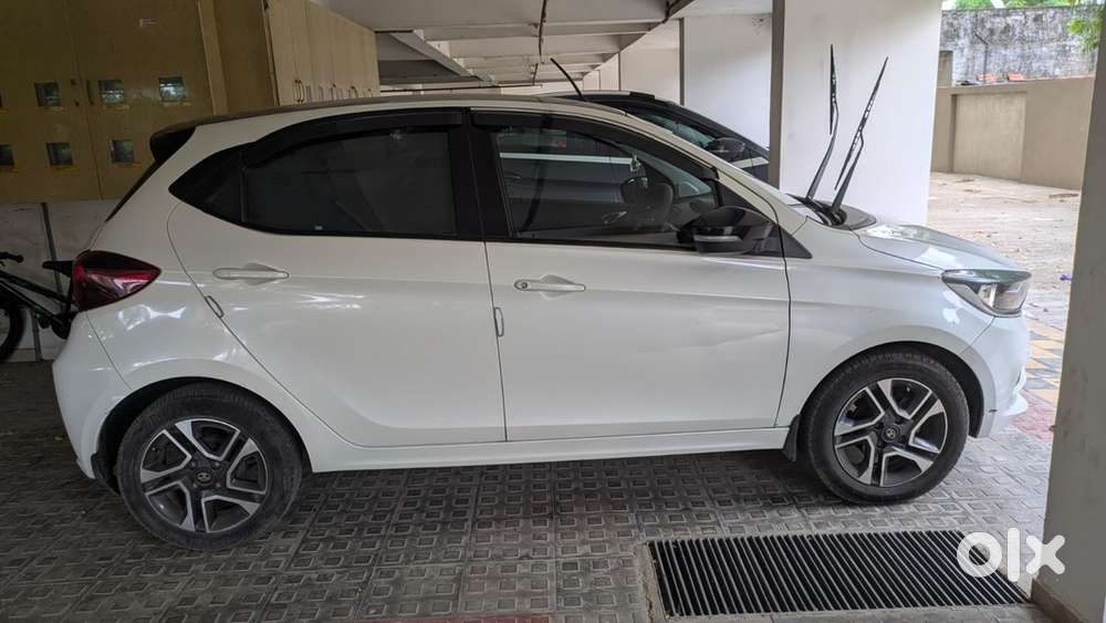 Tata Tiago Petrol 2020