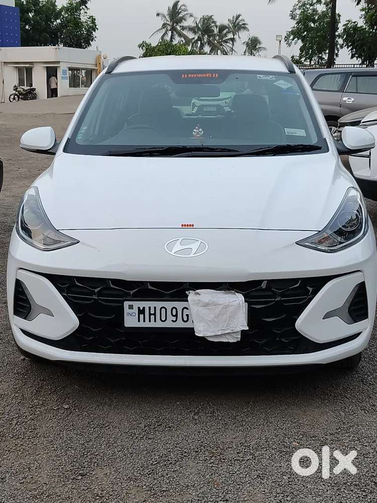 Ac , Power Steering, Power Window, White Colour,