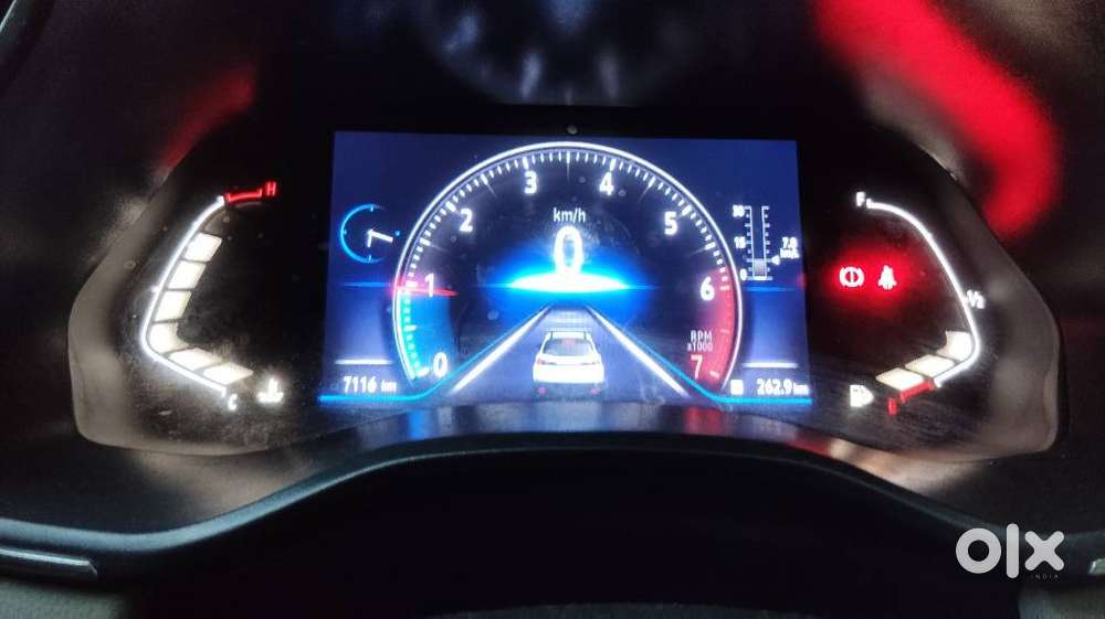 Renault Triber Others, 2025, Petrol