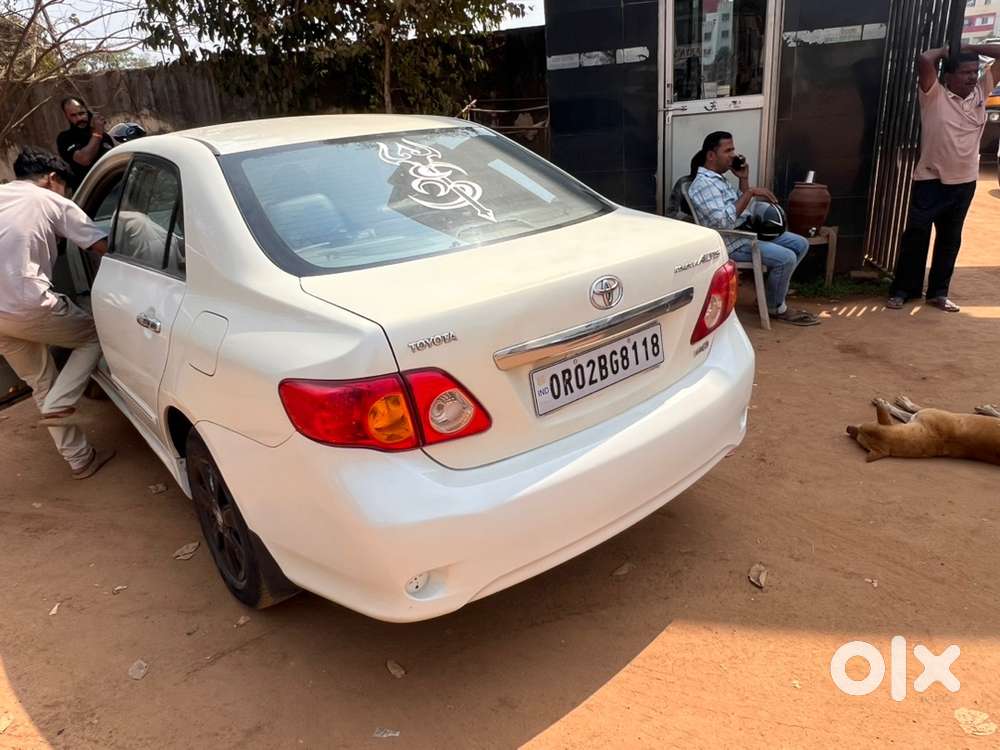 Toyota Corolla Altis 2012