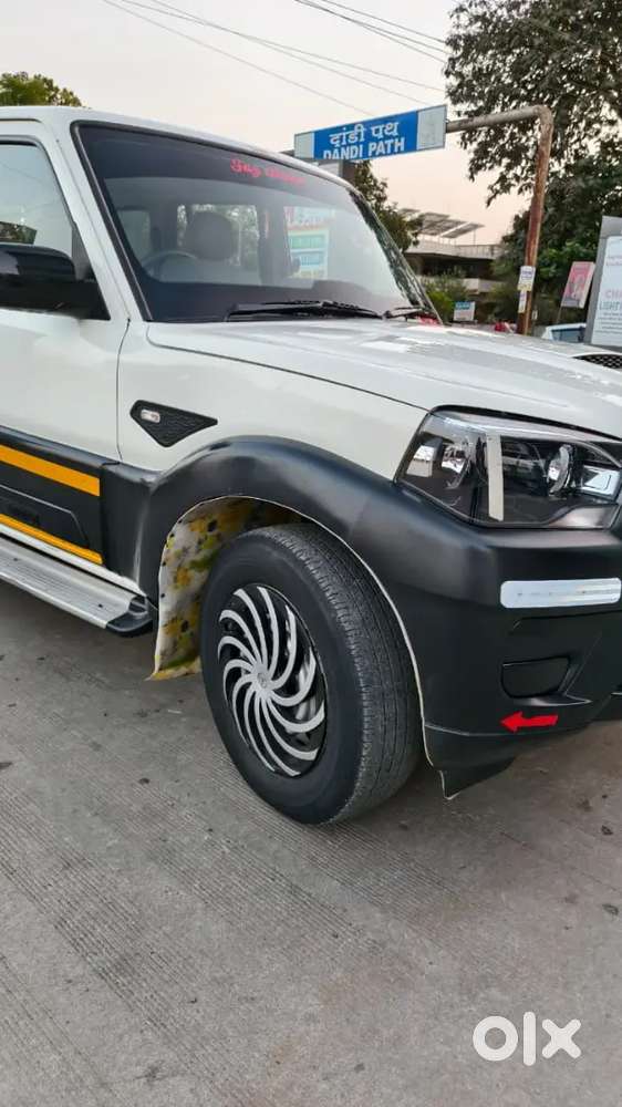 Mahindra Scorpio