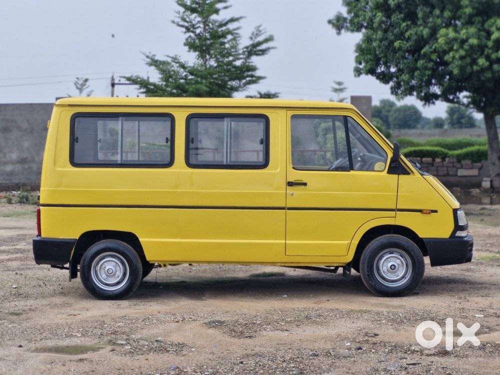 Tata Winger Deluxe - Hi Roof (non-ac), 2016, Diesel