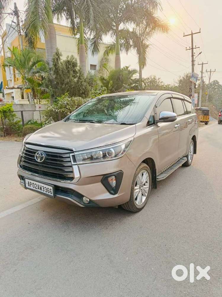 Toyota Innova Crysta 2.8z Automatic, 2018, Diesel