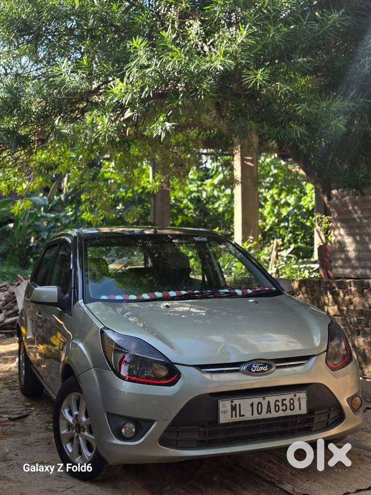 Ford Figo Titanium 2013 Year