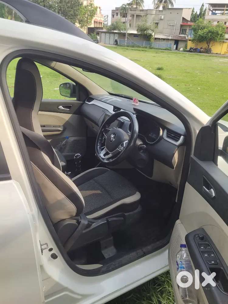 Renault Triber 1.0 Petrol 2022