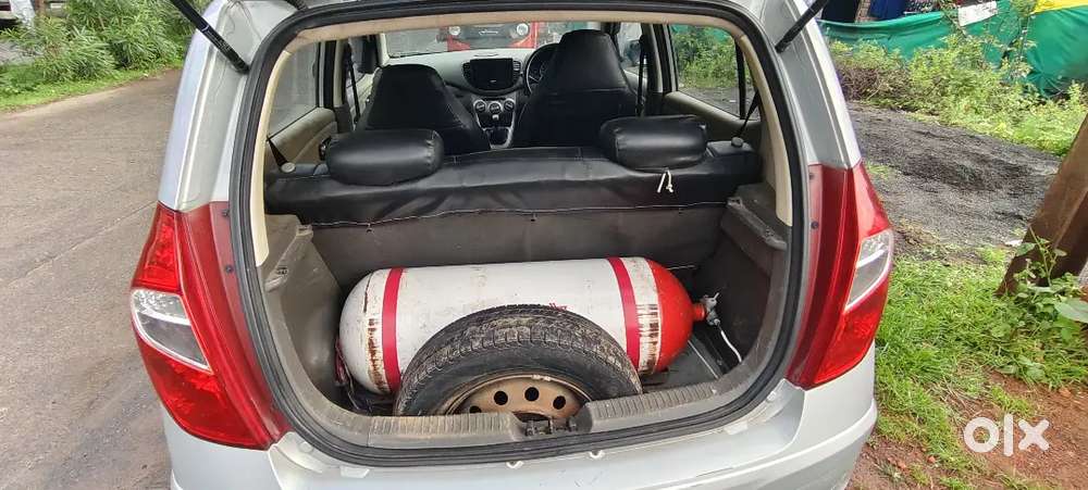 Hyundai I10 Sportz Petrol +cng 2012