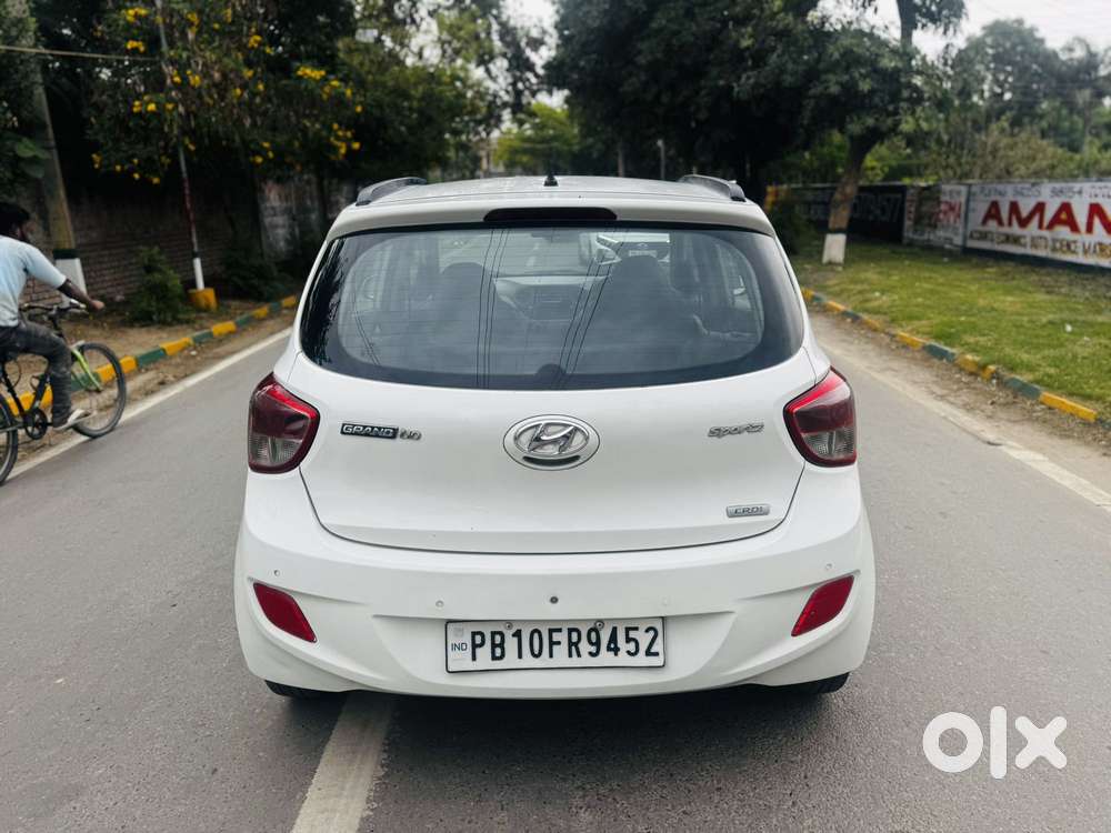 Hyundai Grand I10 1.2 Crdi Sportz Option, 2016, Diesel
