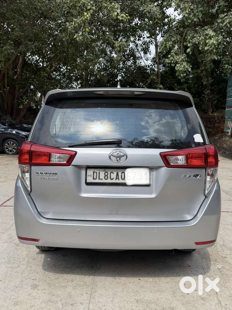 Toyota Innova Crysta 2.4 Vx Mt 8s, 2017, Diesel