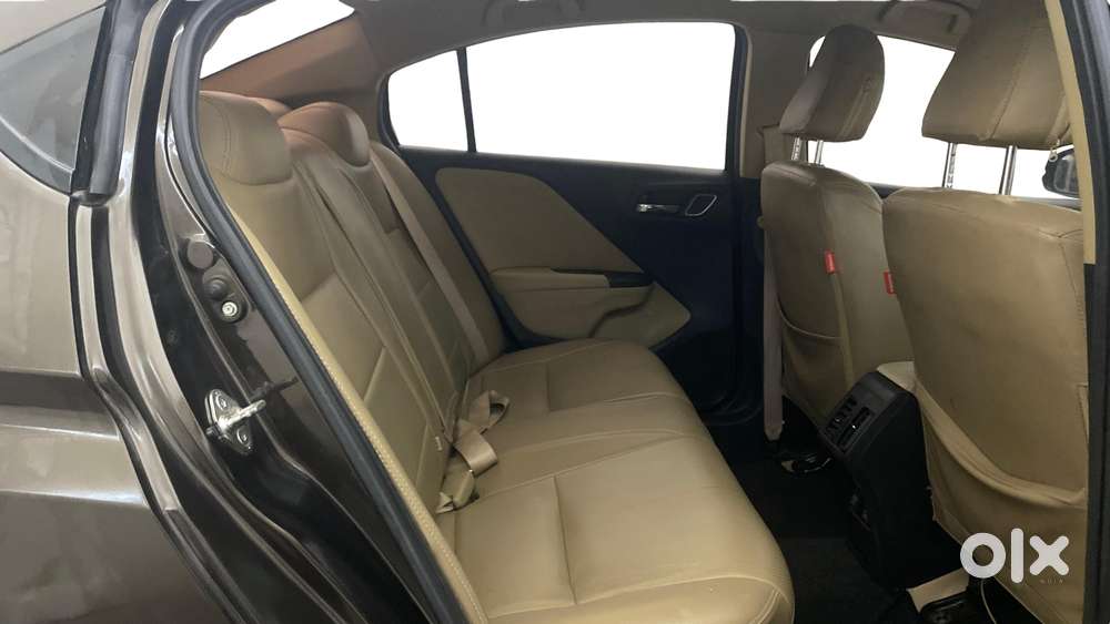Honda City 1.5 V 5th Gen I-vtec Mt, 2022, Petrol