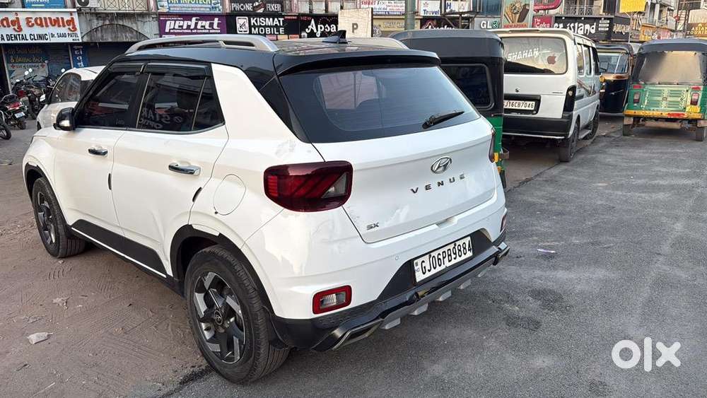 Hyundai Venue 2019 Diesel Well Maintained