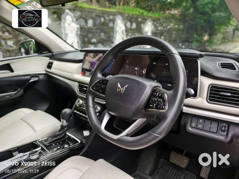 Mahindra Xuv700 2.2 Ax 7 Diesel At Luxury Pack Str, 2024, Diesel
