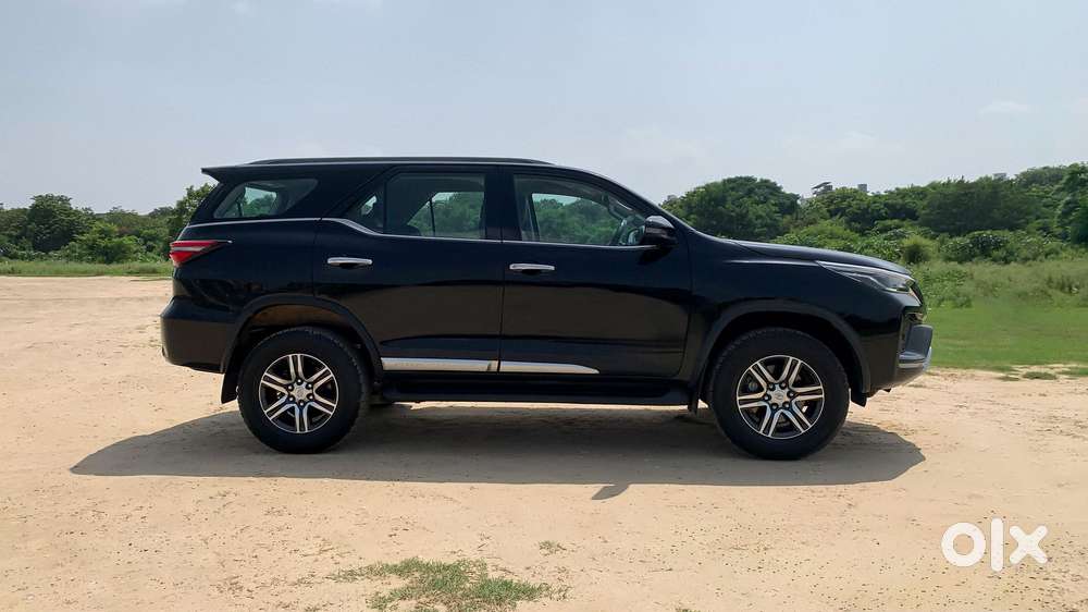 Toyota Fortuner 4x2 At 2.7 Petrol, 2024, Petrol