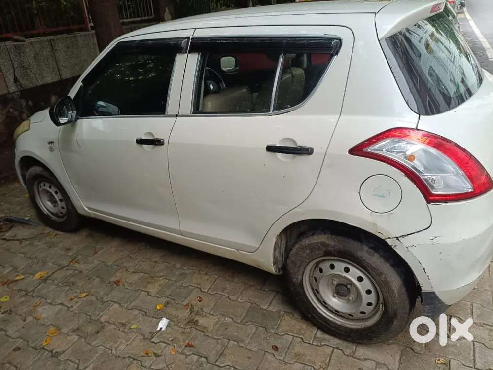 Maruti Suzuki Swift 2011 Lxi Petrol