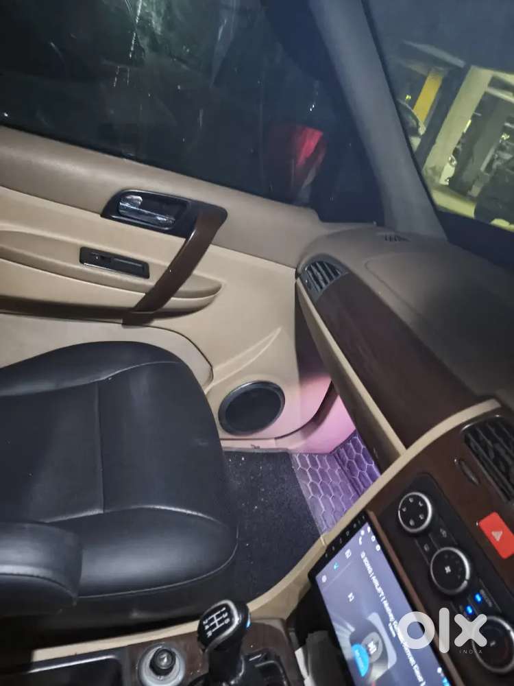 Good Condition Tata Safari Strome Vx Top Model