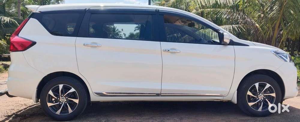 Toyota Rumion V Mt, 2023, Petrol