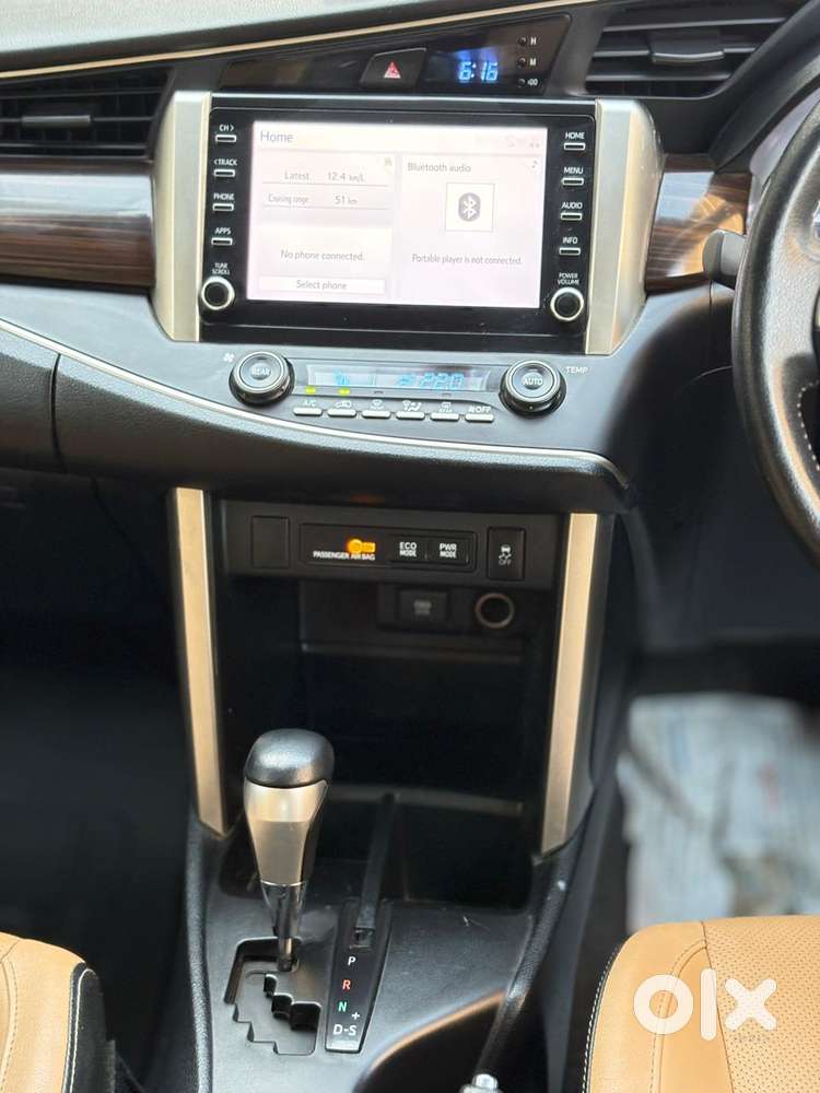 Toyota Innova Crysta [2020-ongoing] 2.4 Zx 7 Str, 2022, Diesel