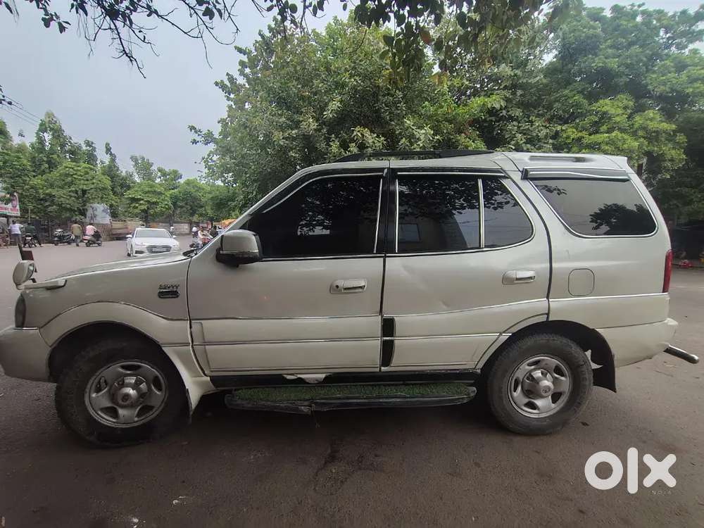 Tata Safari Vx Dicor 2010