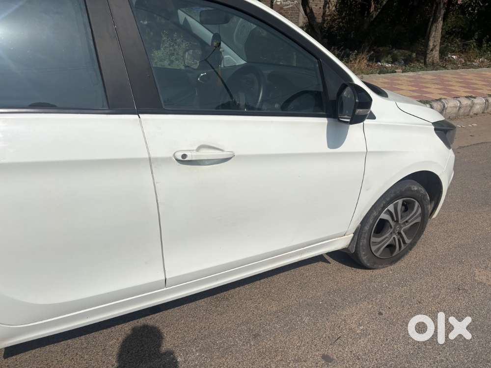 Tata Tiago Company Cng 2023 Xt 4 Month Company Warranty Left