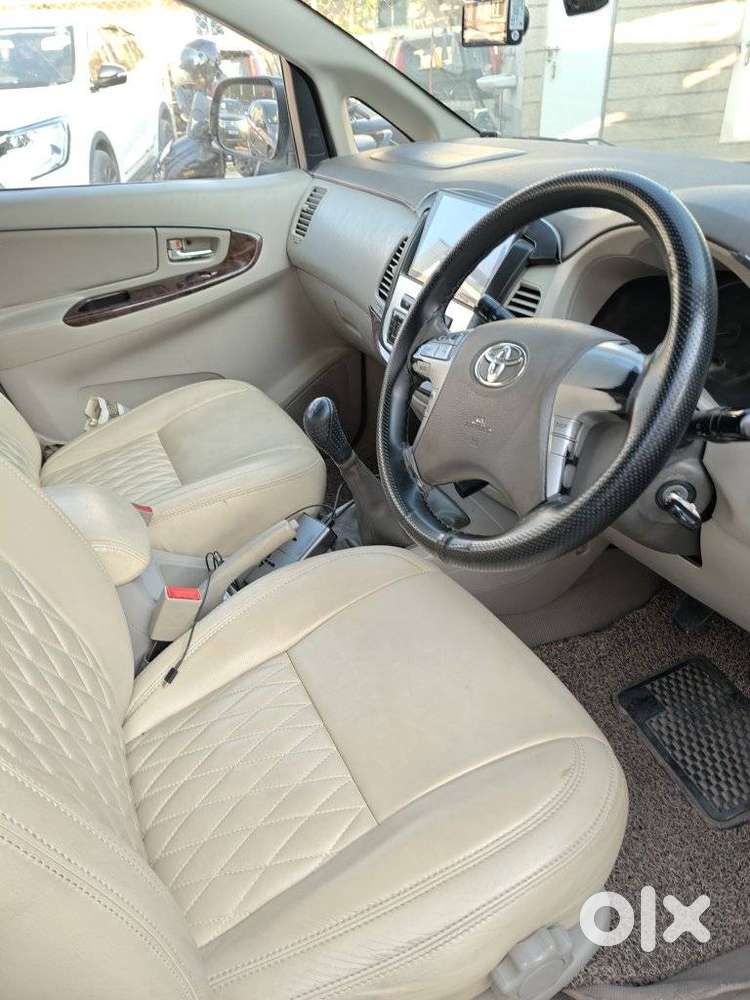 Toyota Innova [2013-2016] 2.5 V Diesel 7 Str, 2012, Diesel