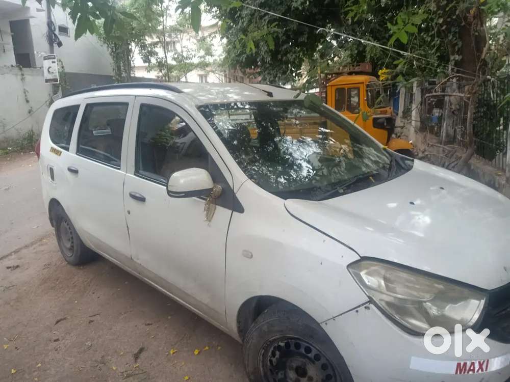 Renault Lodgy Diesel 2017 (good Condition)no Accident