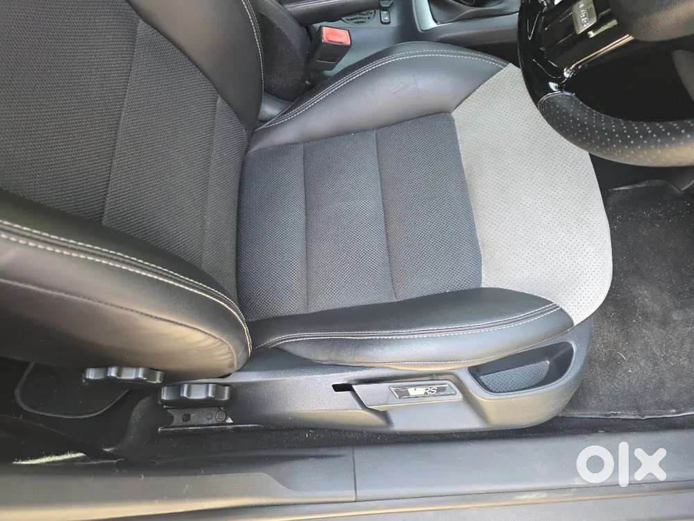 Skoda Laura 1.8 Rs 2012 Manual