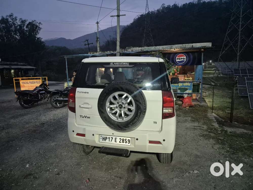 Mahindra Tuv 300 2017 Diesel 123000 Km Driven