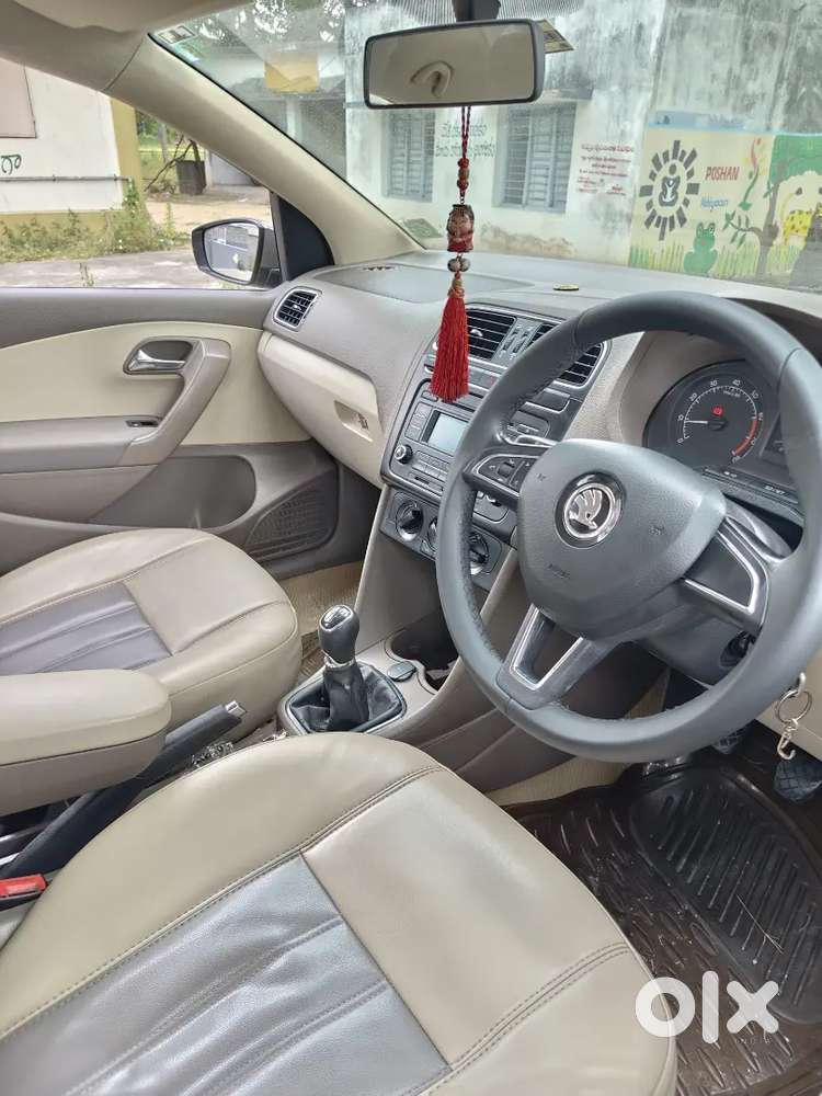 Skoda Rapid Elegance 2016