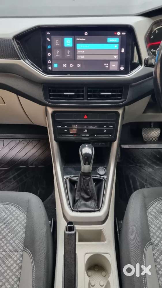 Volkswagen Taigun 1.0 Tsi Highline At, 2022, Petrol