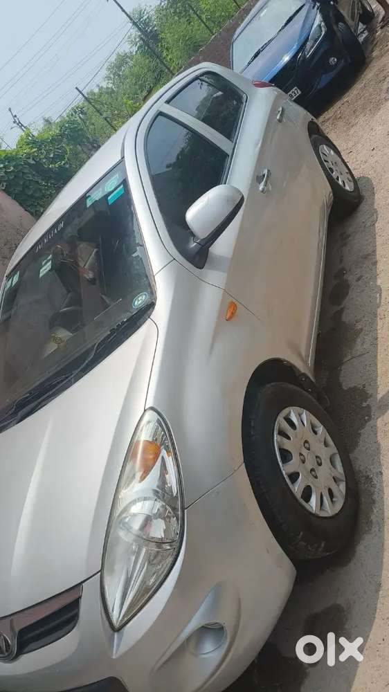 Hyundai I20 Asta Petrol Car 2011