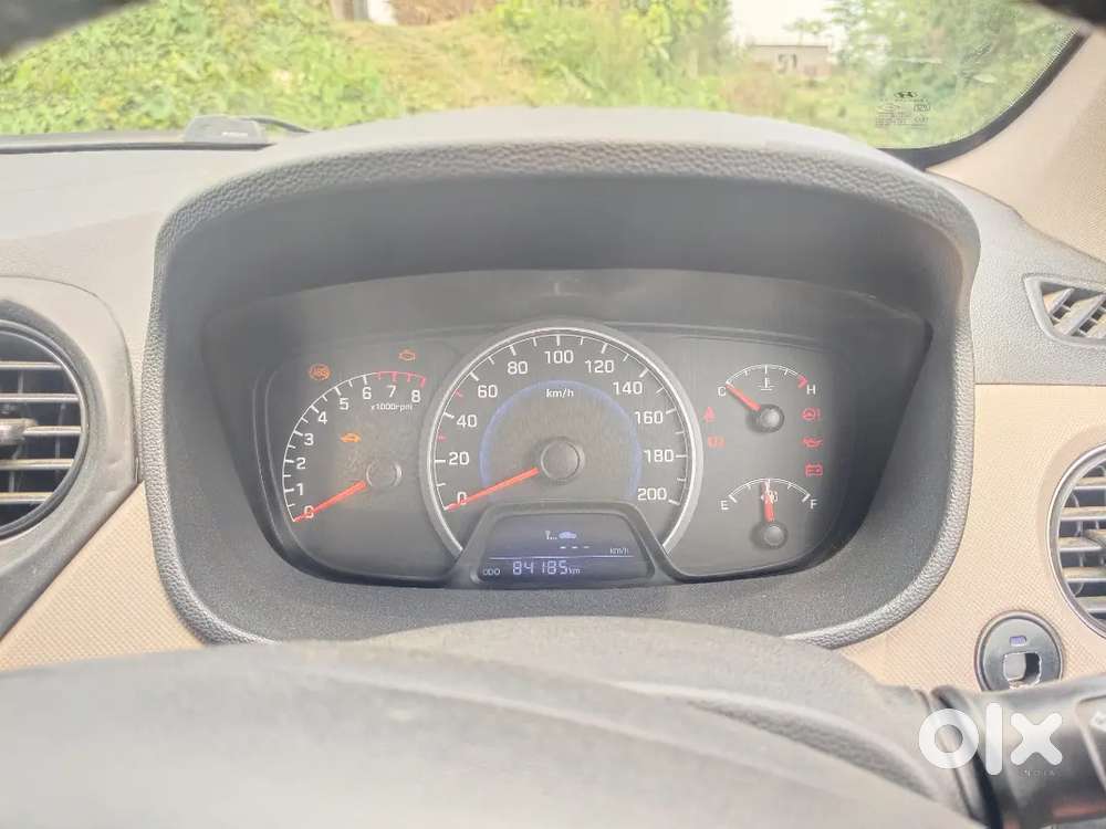 Hyundai Grand I10 2017 Petrol 84000 Km Driven