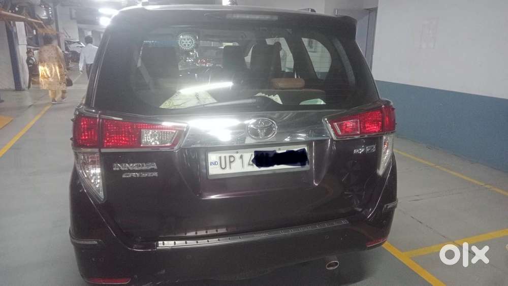 Toyota Innova Crysta 2021