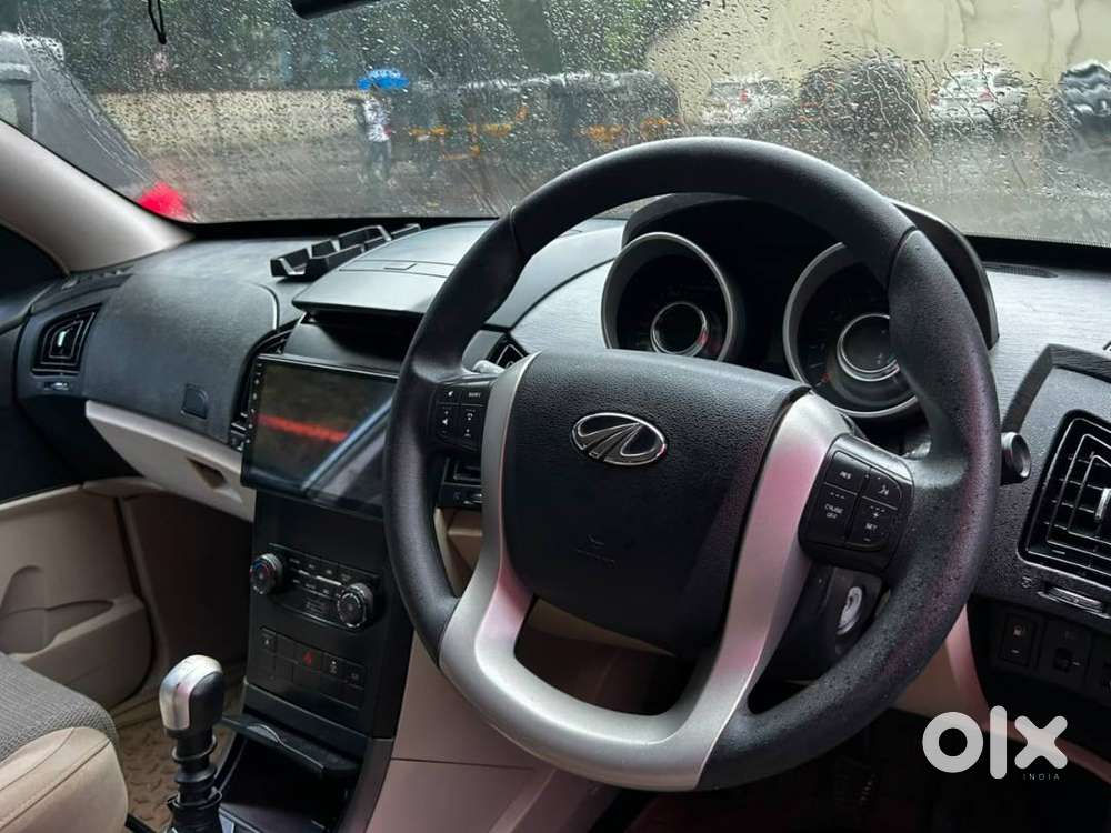 Xuv 500  30000kms  W6  2018  First Owner  Direct Seller