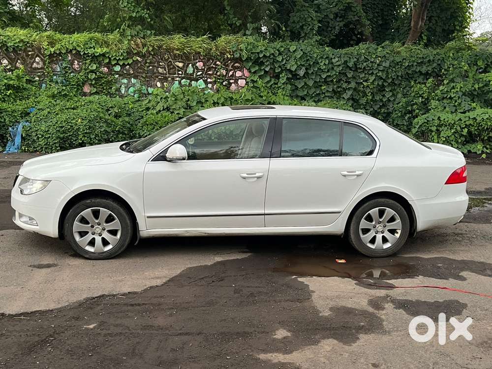 Skoda Superb 2012 Petrol Well Maintained
