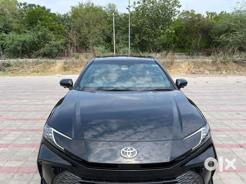 Toyota Camry Hybrid, 2025, Cng & Hybrids