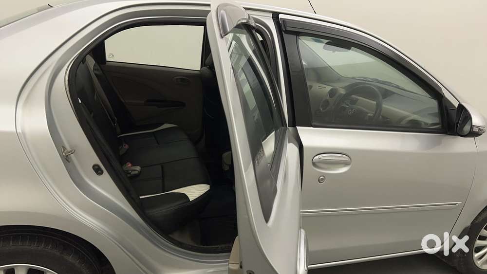 Toyota Etios 1.5 Vx, 2015, Petrol